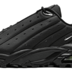 TRIPLE BLACK